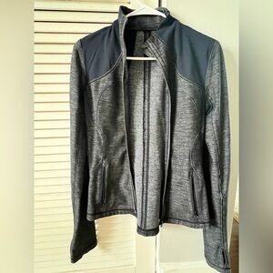 Women's Gray and Black Jacket